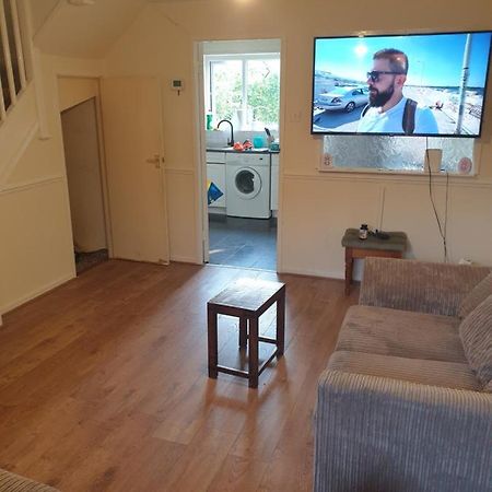 Splendid 3Bedrooms Home マンチェスター エクステリア 写真