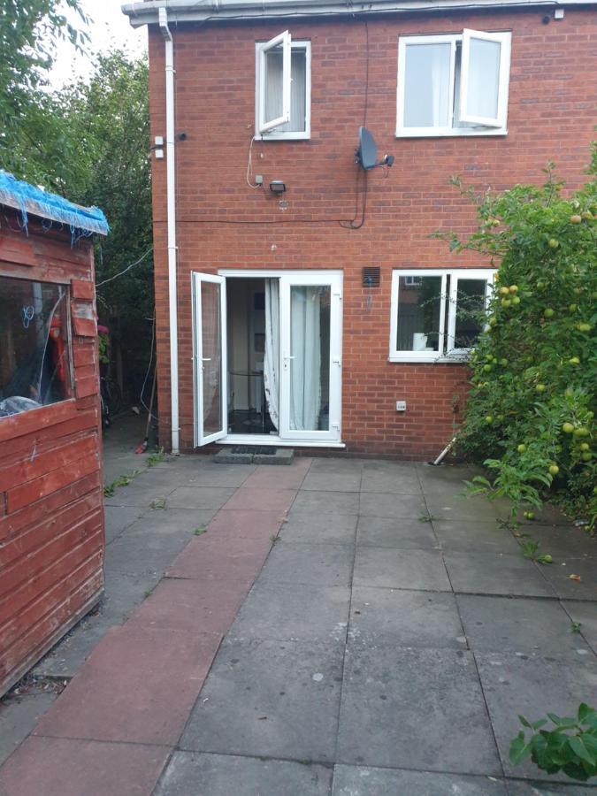 Splendid 3Bedrooms Home マンチェスター エクステリア 写真